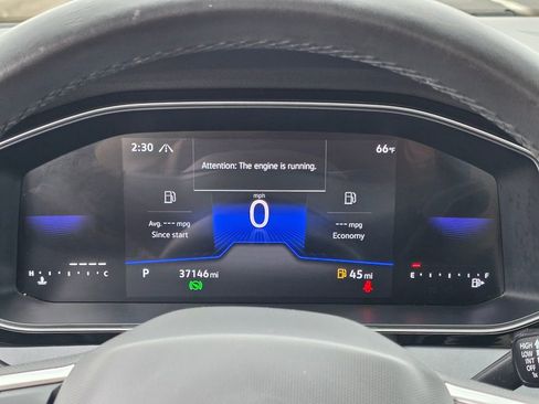 Used 2025 Volkswagen Jetta SE image 20