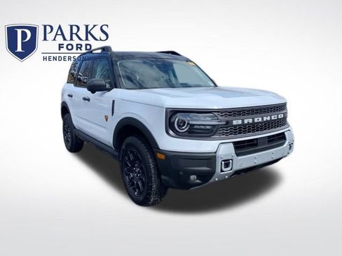 Used 2025 Ford Bronco Sport Badlands image 1