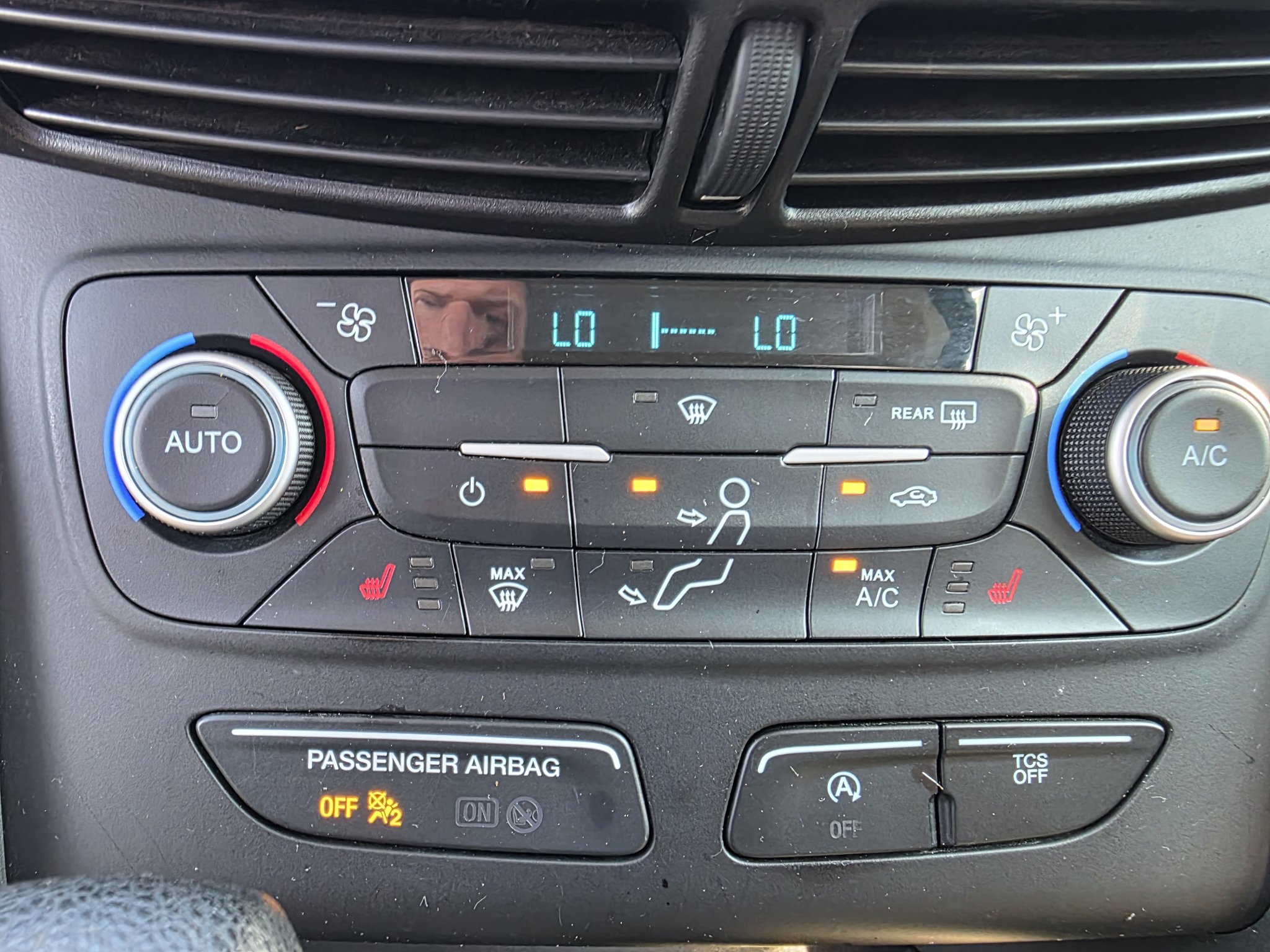 Used 2019 Ford Escape SE FWD image 27