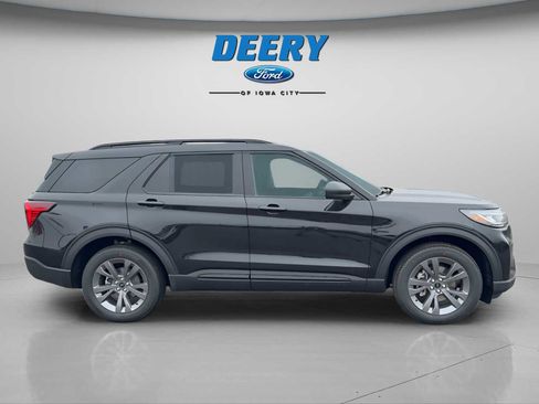 New 2026 Ford Explorer Active w/ Active Comfort Package image 7