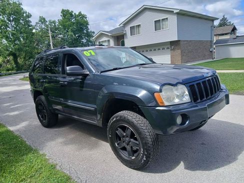 Used 2007 Jeep Grand Cherokee Laredo AWD/4WD image 4