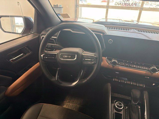 Used 2025 GMC Canyon AT4 AWD/4WD image 29