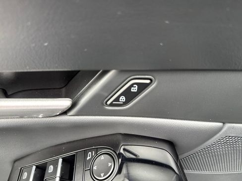 Used 2025 MAZDA CX-30 AWD 2.5 S w/ Select Sport Pkg image 13