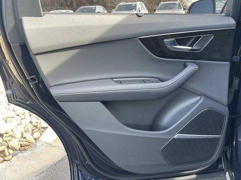 Certified 2025 Audi Q7 3.0T Premium Plus image 11