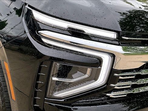 New 2026 Chevrolet Suburban Premier w/ Sun And Tow Package AWD/4WD image 27