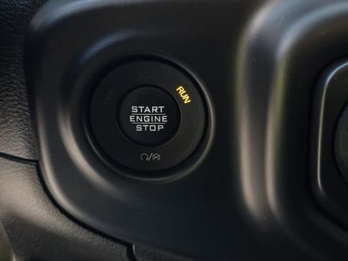 Used 2020 Jeep Gladiator Rubicon AWD/4WD image 23