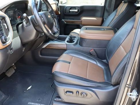 Used 2021 Chevrolet Silverado 1500 High Country AWD/4WD image 16