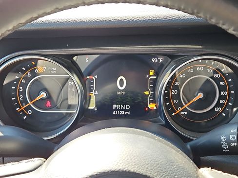Used 2022 Jeep Wrangler Unlimited Sport AWD/4WD image 14