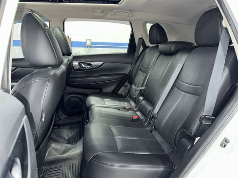 Used 2015 Nissan Rogue SL w/ SL Premium Package image 17