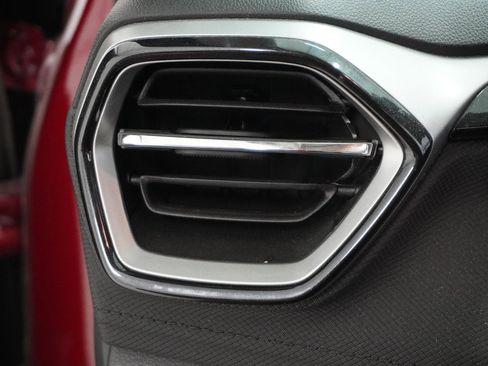 Used 2025 Chevrolet TrailBlazer LT w/ Convenience Package image 20