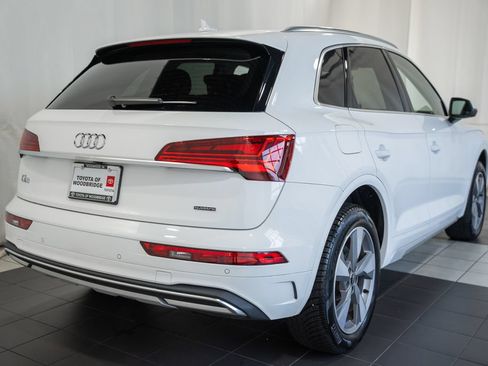 Used 2023 Audi Q5 2.0T Premium Plus w/ Premium Plus Package AWD/4WD image 4