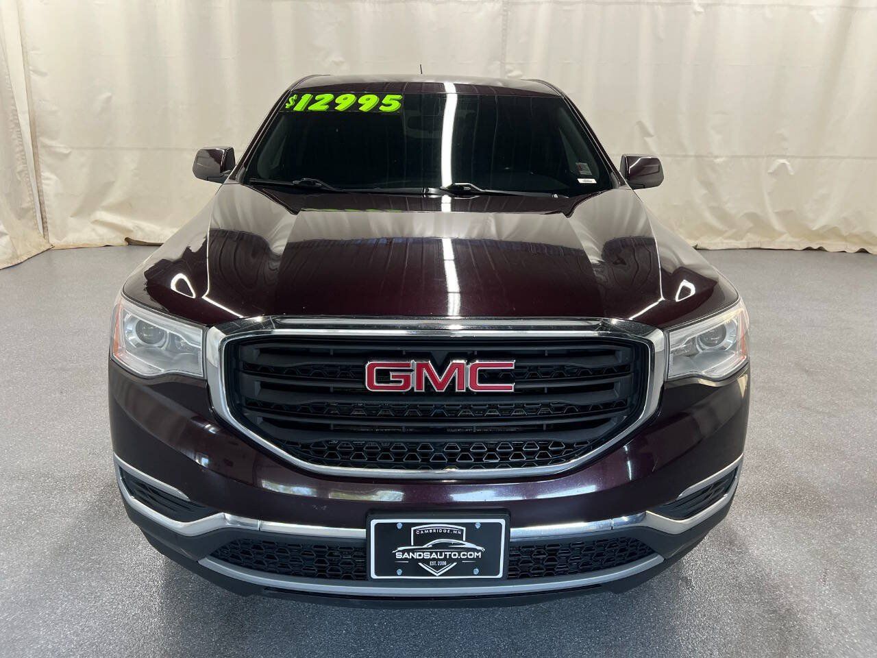 Used 2018 GMC Acadia SLE w/ LPO, Floor Liner Package AWD/4WD image 2