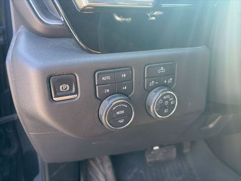 Used 2024 Chevrolet Silverado 1500 LT Trail Boss w/ Convenience Package II image 21