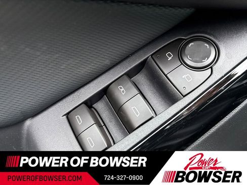 New 2026 Chevrolet Equinox LT w/ Convenience Package II image 7