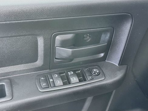 Used 2014 RAM 1500 Express AWD/4WD image 23
