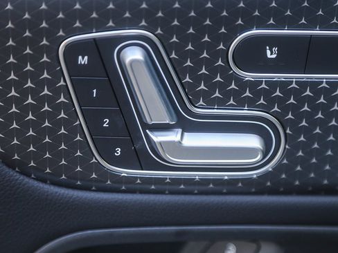 New 2026 Mercedes-Benz GLB 250 4MATIC image 20