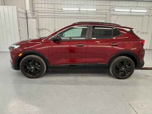 Used 2024 Buick Encore GX Sport Touring w/ Black Roof Package FWD image 8