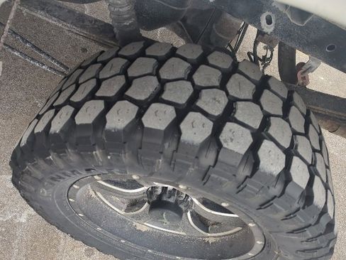 Used 2014 Ford F150 XLT image 8