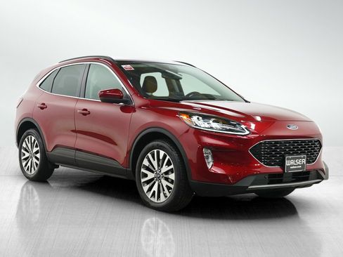 Used 2022 Ford Escape Titanium w/ Class II Trailer Tow Package image 7