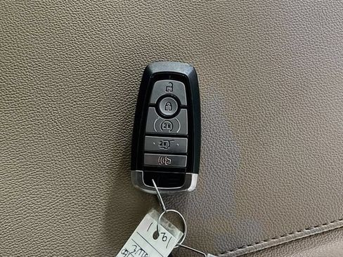 Used 2023 Ford Expedition Limited RWD image 33