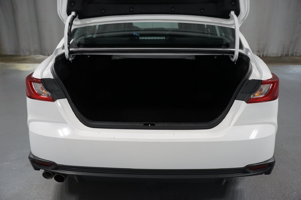 Certified 2025 Toyota Camry SE FWD image 34