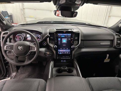 New 2026 RAM 2500 Big Horn AWD/4WD image 13
