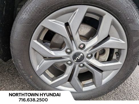 Used 2024 Kia Seltos LX image 40