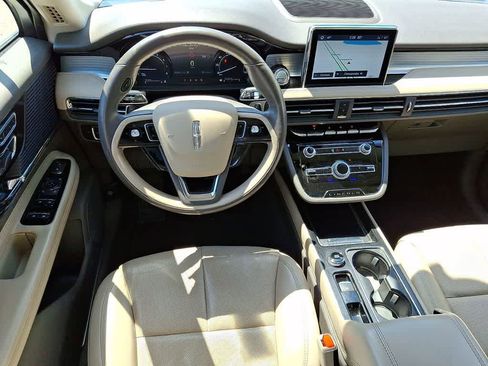 Used 2021 Lincoln Corsair FWD w/ Premium Package image 10