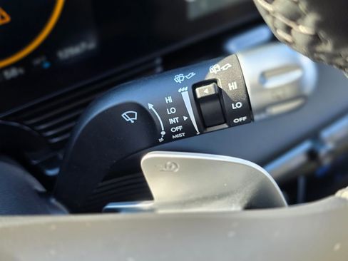 Certified 2025 Hyundai Ioniq 5 SEL image 33