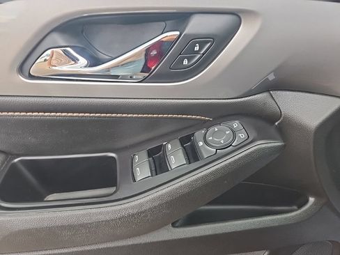 Used 2019 Chevrolet Traverse LT AWD/4WD image 12