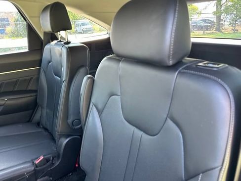 Used 2023 Kia Sorento SX FWD image 16