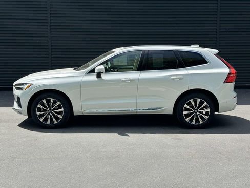 Used 2023 Volvo XC60 B5 Plus AWD/4WD image 2