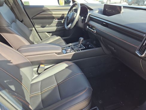 Used 2025 MAZDA CX-50 AWD 2.5 S w/ Premium Plus Pkg image 33