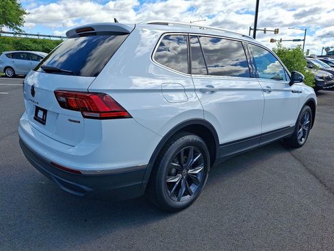 Used 2022 Volkswagen Tiguan SE AWD/4WD image 7