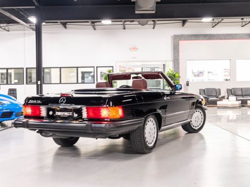 Used 1989 Mercedes-Benz 560 SL image 46