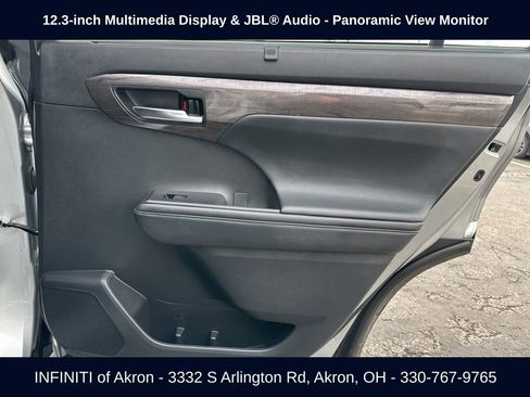 Used 2022 Toyota Highlander Limited image 30