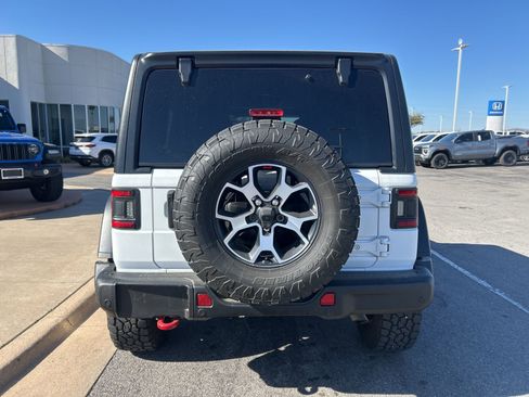 Used 2022 Jeep Wrangler Unlimited Rubicon w/ Cold Weather Group image 6