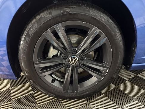 Certified 2022 Volkswagen Jetta SE image 10