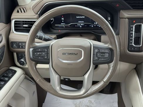 Used 2022 GMC Yukon Denali image 23