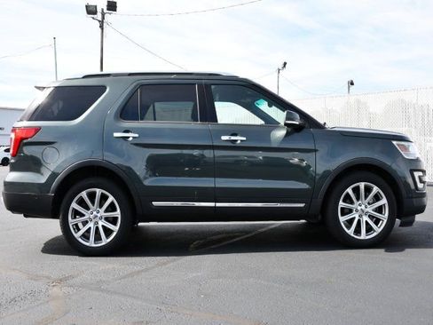 Used 2016 Ford Explorer Limited w/ Equipment Group 301A AWD/4WD image 8