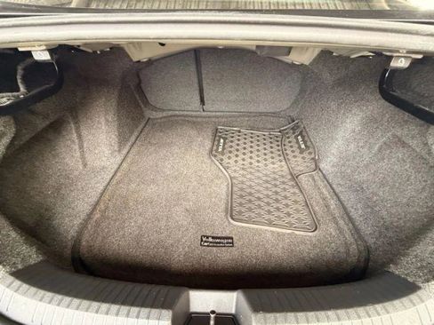 Used 2019 Volkswagen Jetta R-Line image 18