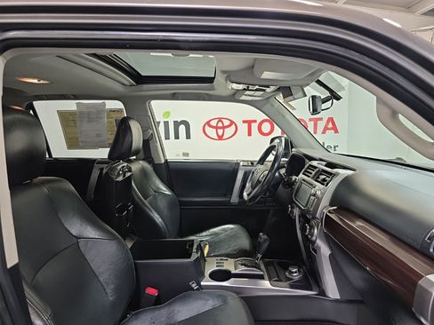 Used 2016 Toyota 4Runner Limited image 11
