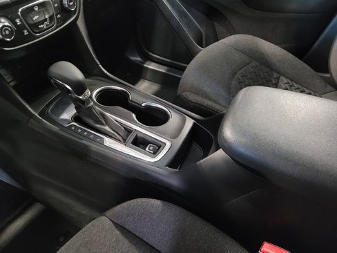 Used 2023 Chevrolet Equinox LT FWD image 26