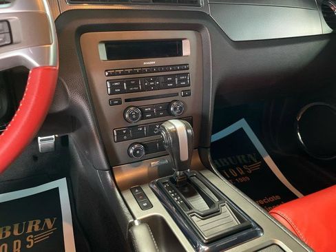 Used 2013 Ford Mustang GT Premium image 30