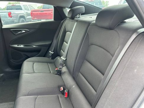 Used 2023 Chevrolet Malibu LS FWD image 28