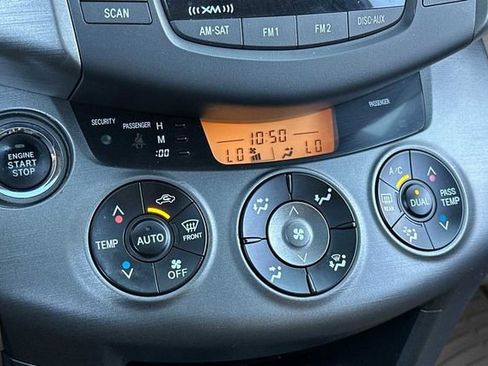 Used 2010 Toyota RAV4 Limited image 17