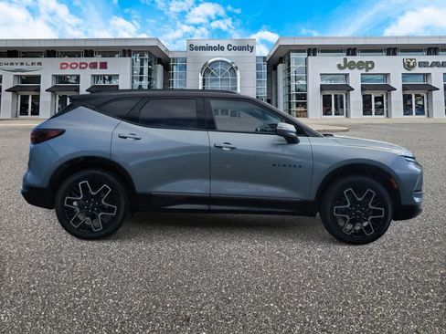 Used 2023 Chevrolet Blazer RS w/ Driver Confidence II Package image 9