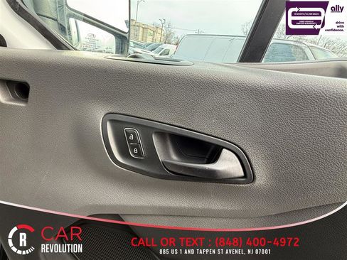 Used 2023 Ford Transit 250 Medium Roof AWD image 25