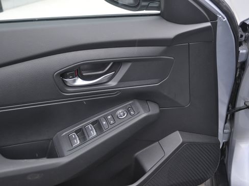 Certified 2025 Honda Accord LX image 15