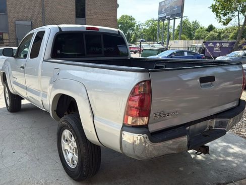 Used 2006 Toyota Tacoma 4x4 Access Cab V6 image 4